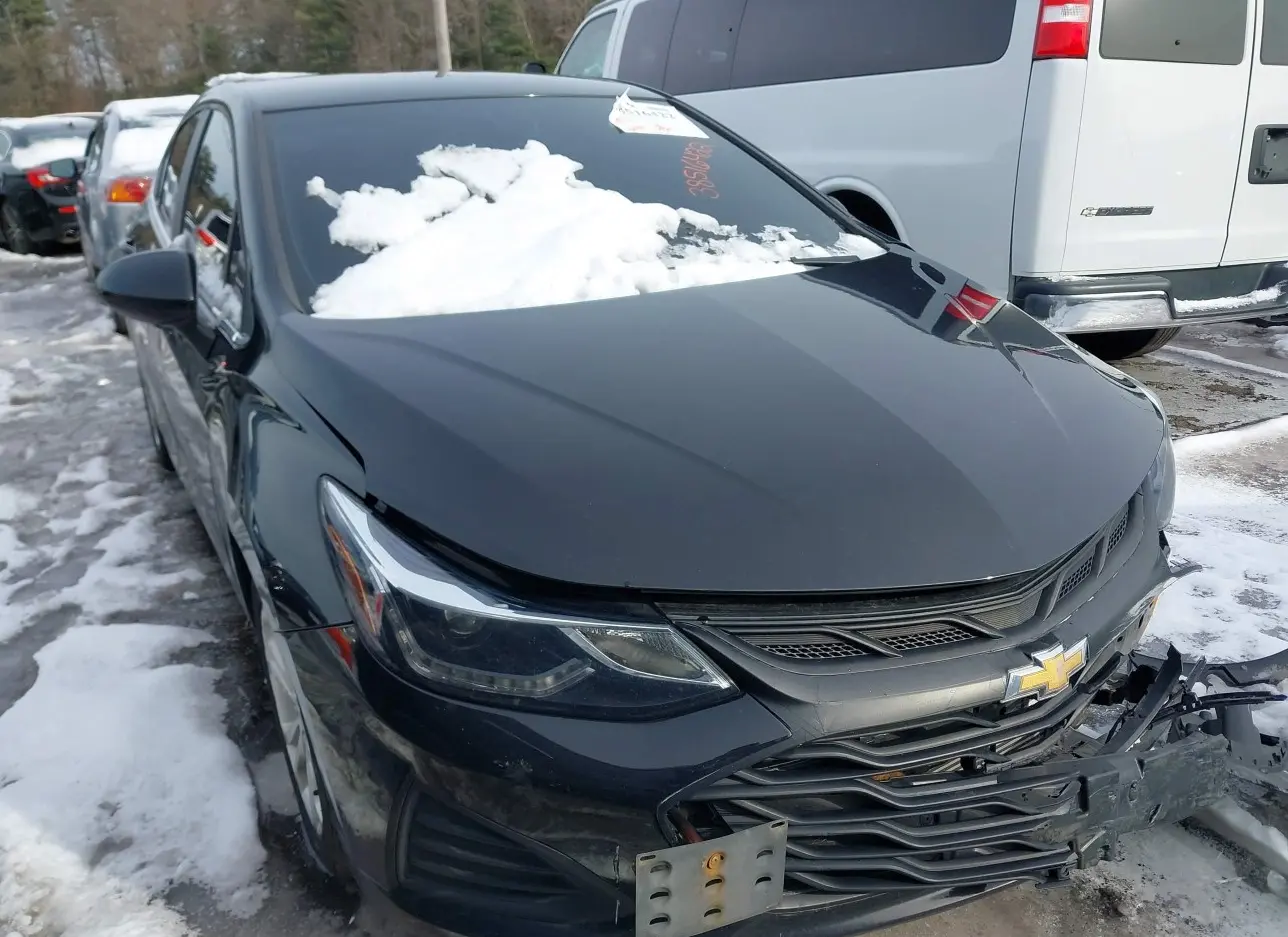 2019 CHEVROLET  - Image 1.