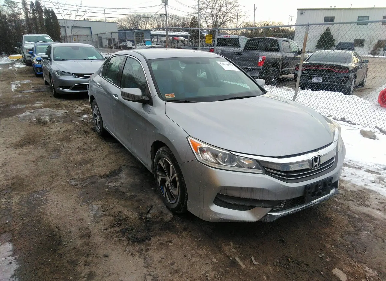 2017 HONDA  - Image 1.