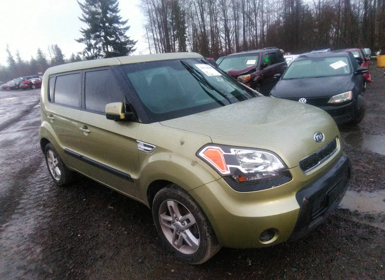 2011 KIA  - Image 1.