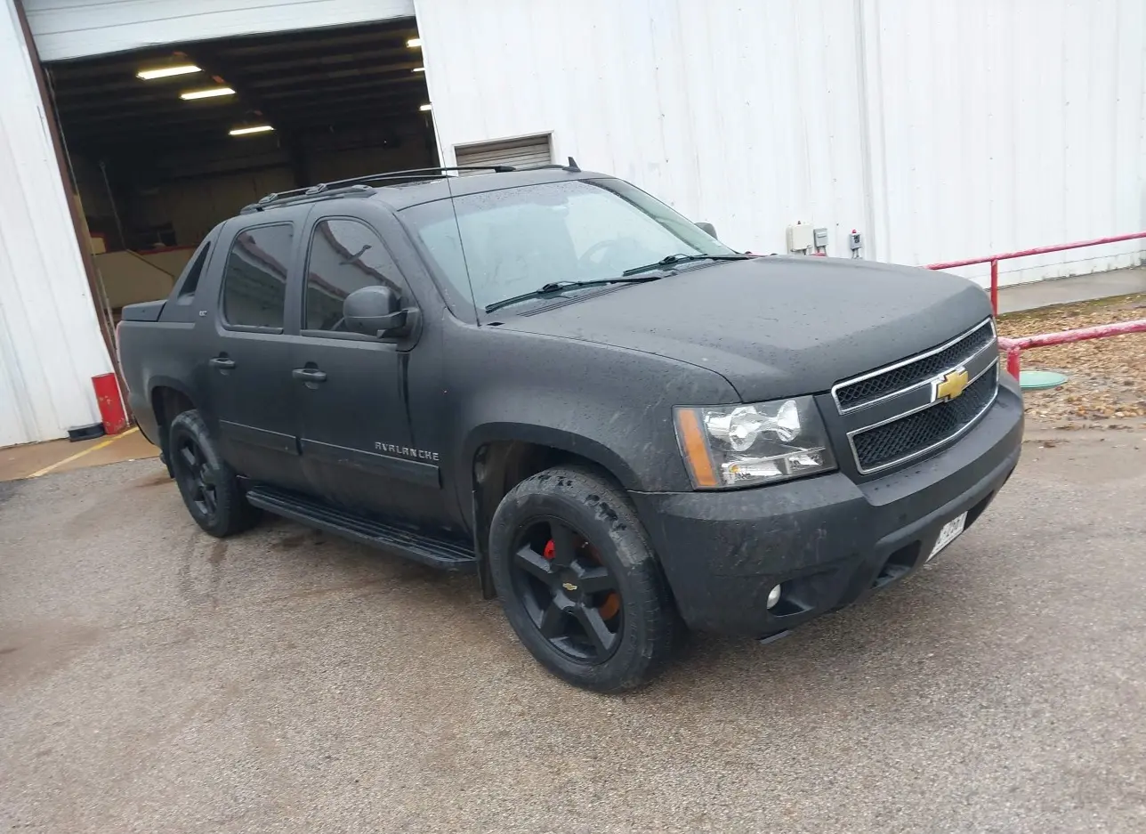 2010 CHEVROLET  - Image 1.