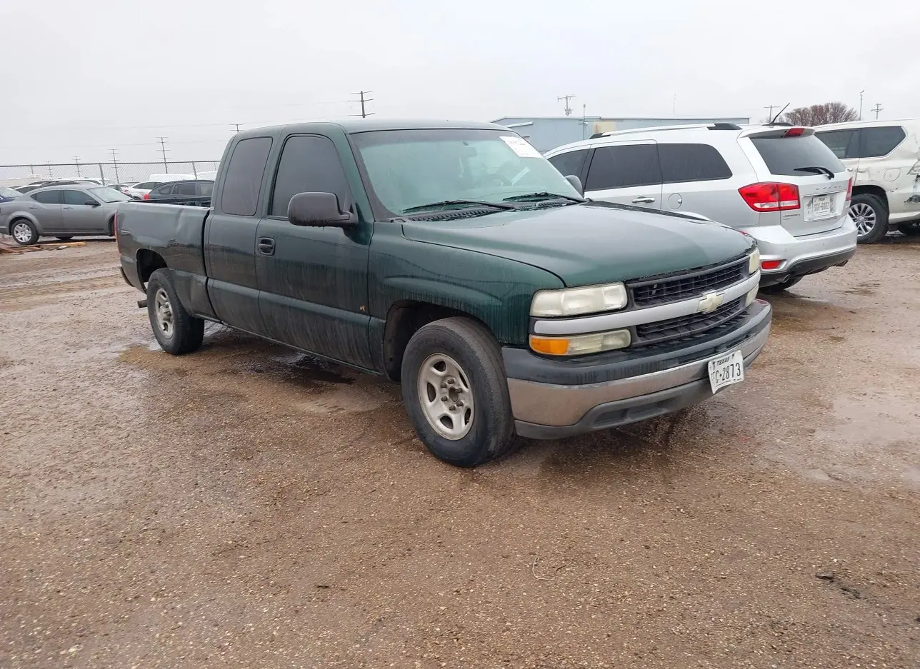 2001 CHEVROLET  - Image 1.