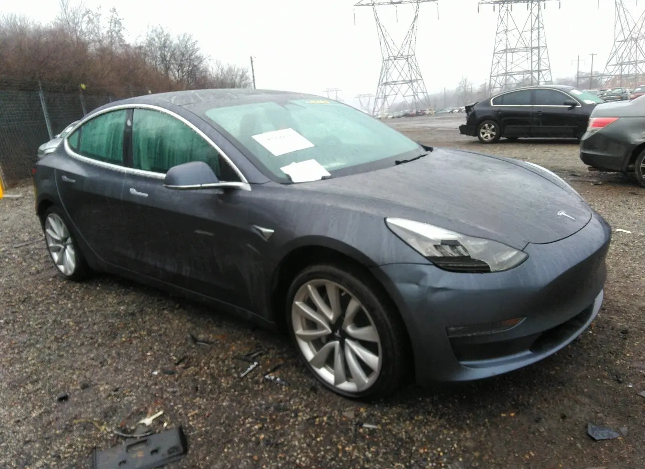 2018 TESLA  - Image 1.