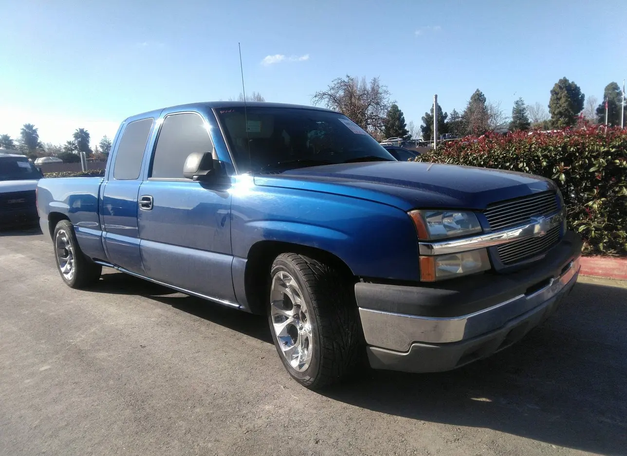 2004 CHEVROLET  - Image 1.