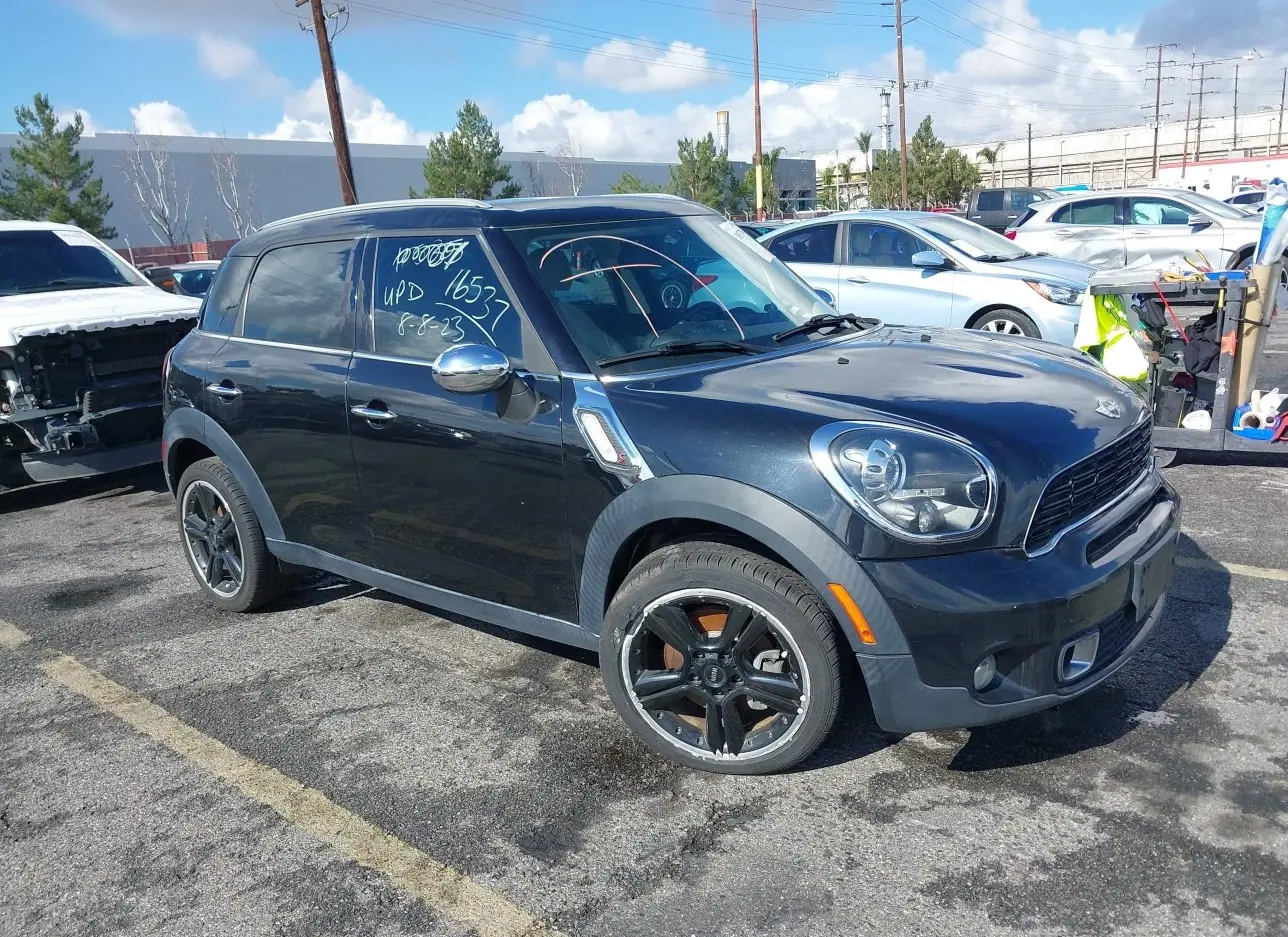 2014 MINI  - Image 1.