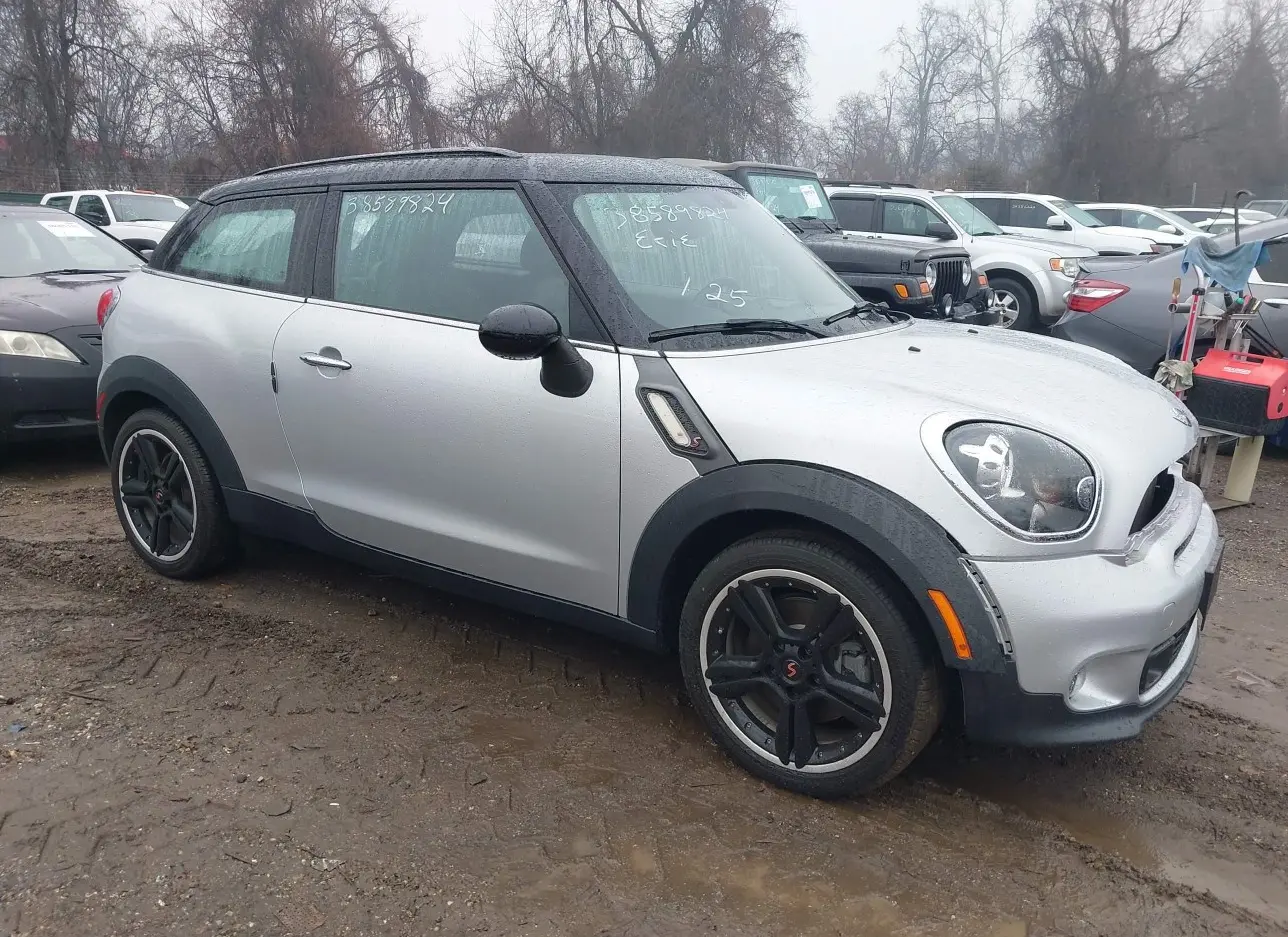 2015 MINI  - Image 1.