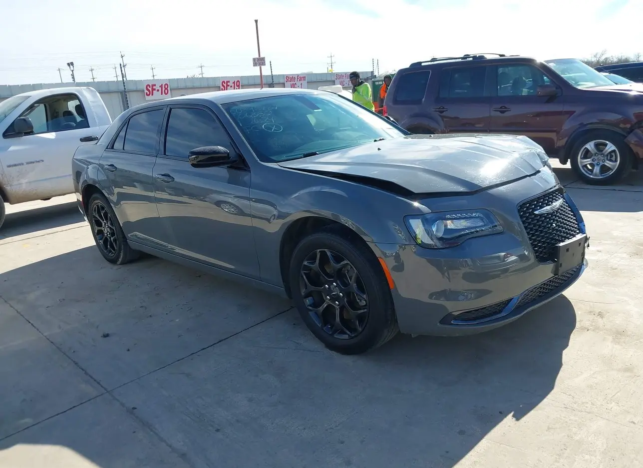 2019 CHRYSLER  - Image 1.