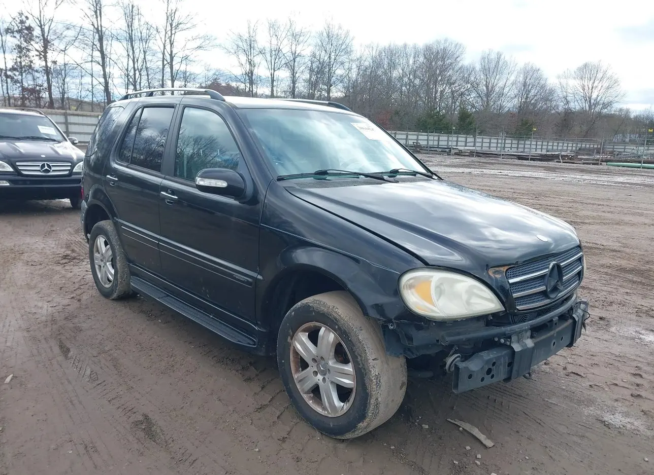 2005 MERCEDES-BENZ  - Image 1.