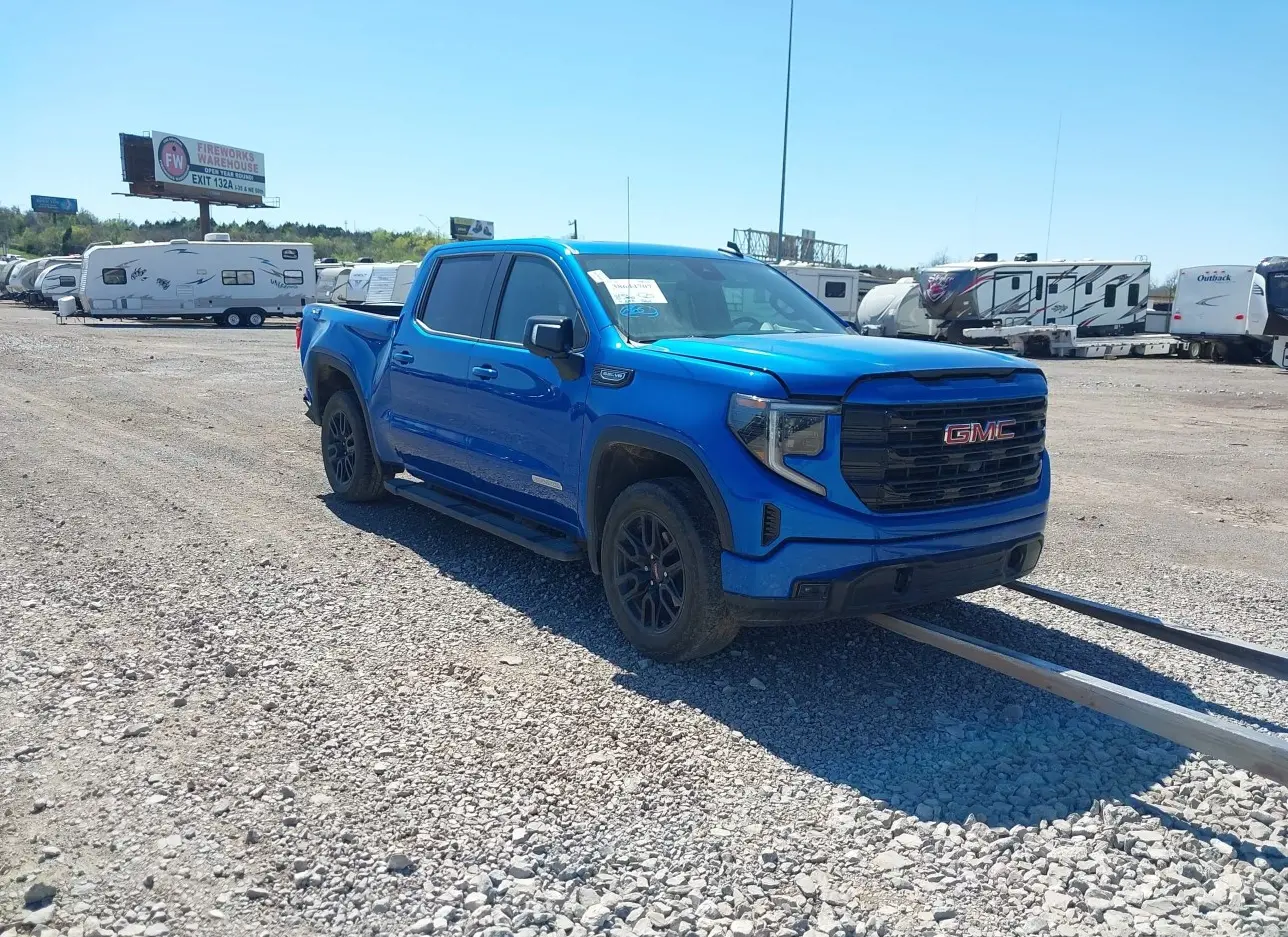 2022 GMC  - Image 1.