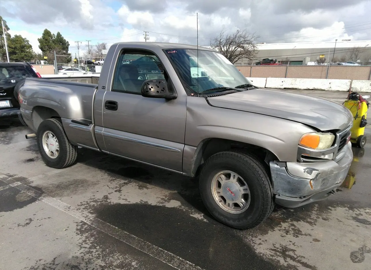 2001 GMC  - Image 1.