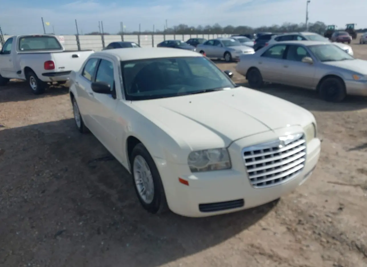 2006 CHRYSLER  - Image 1.