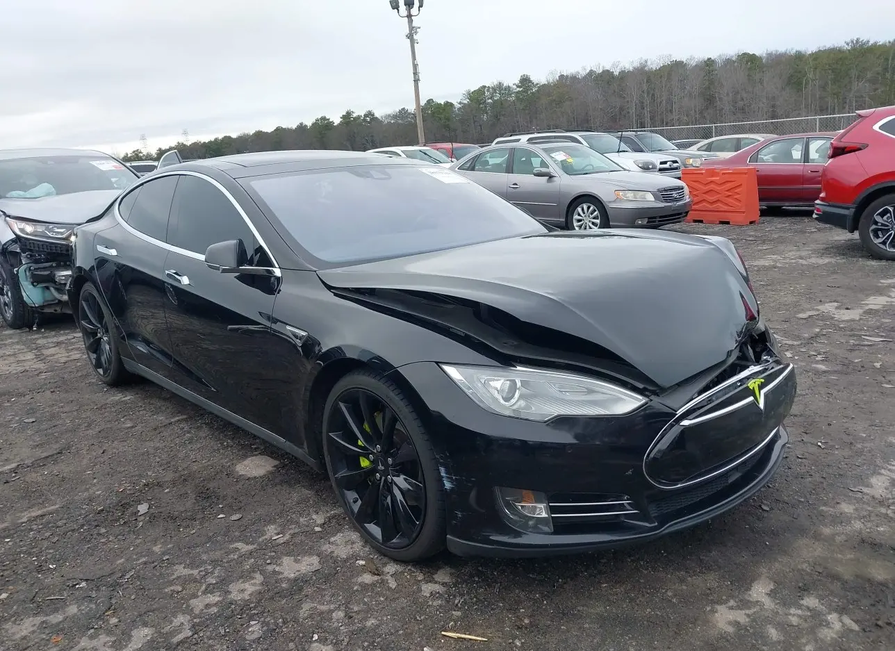 2016 TESLA  - Image 1.