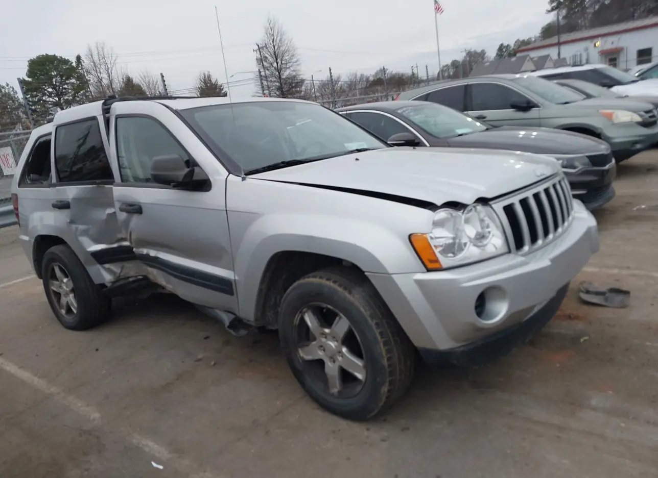 2005 JEEP  - Image 1.