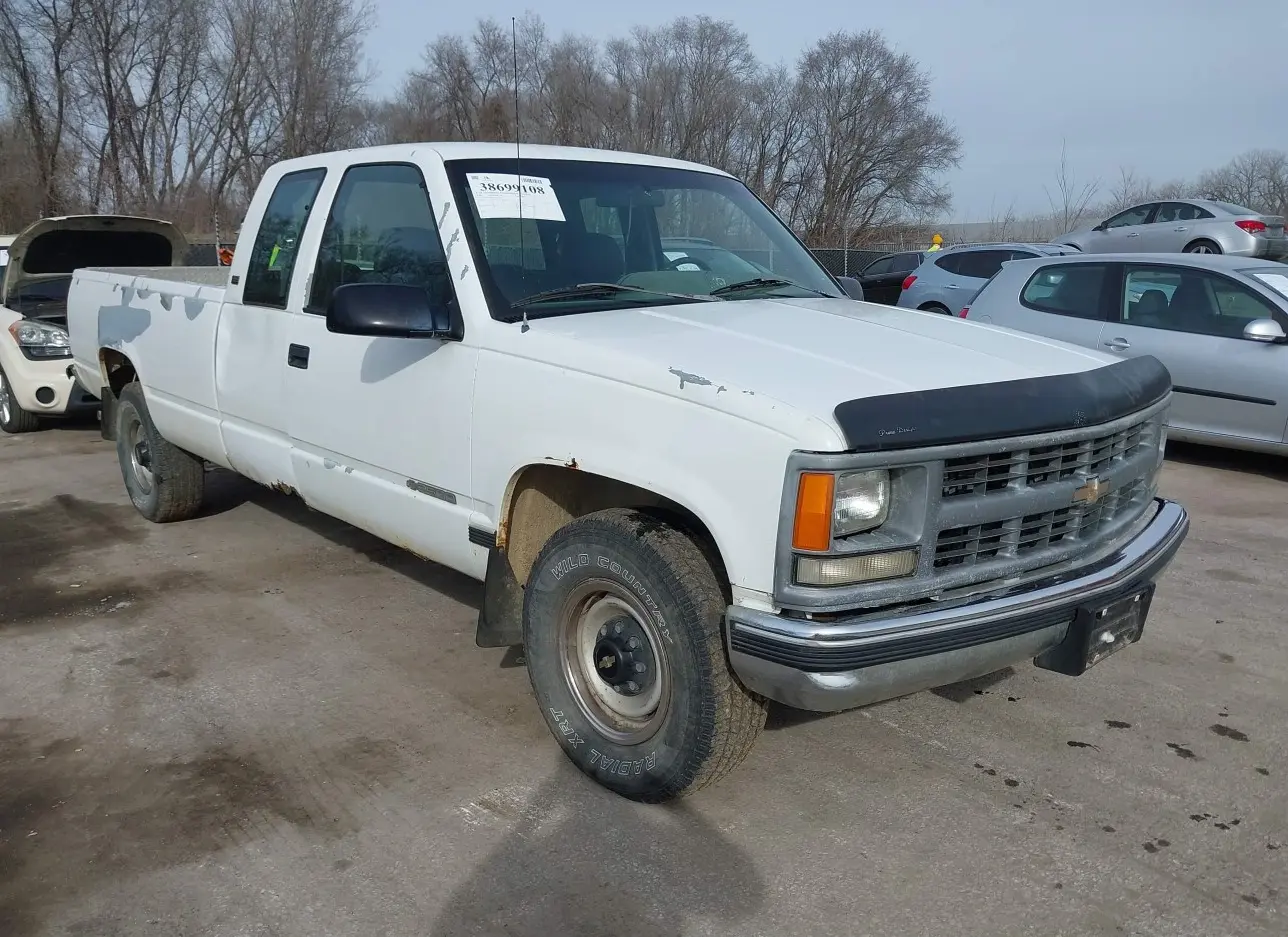 1995 CHEVROLET  - Image 1.