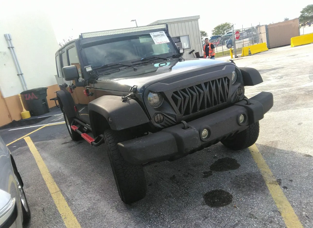 2010 JEEP  - Image 1.