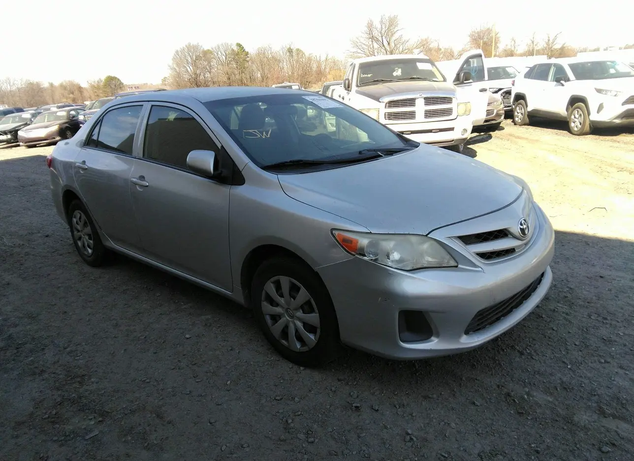 2012 TOYOTA  - Image 1.