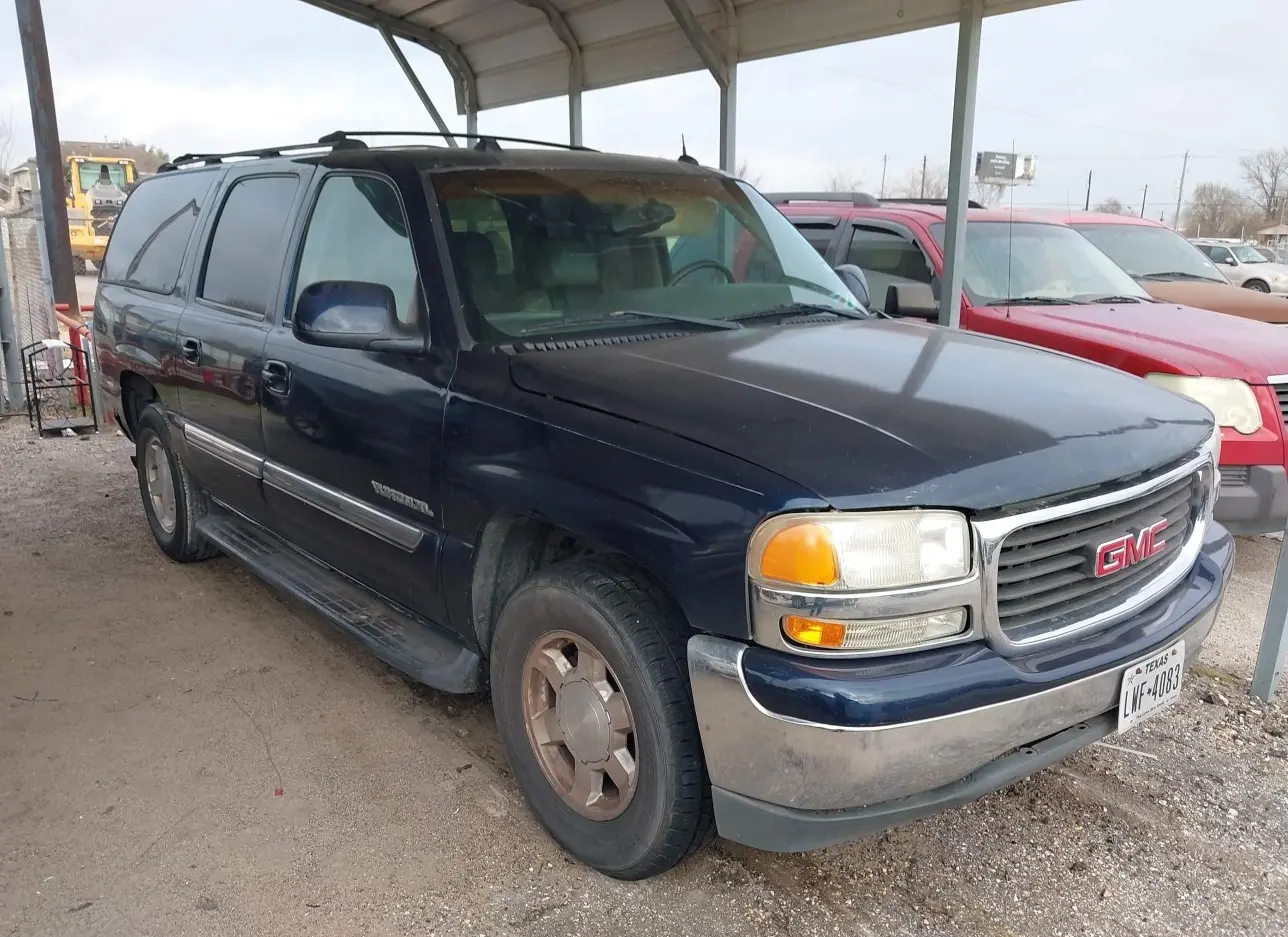 2004 GMC  - Image 1.