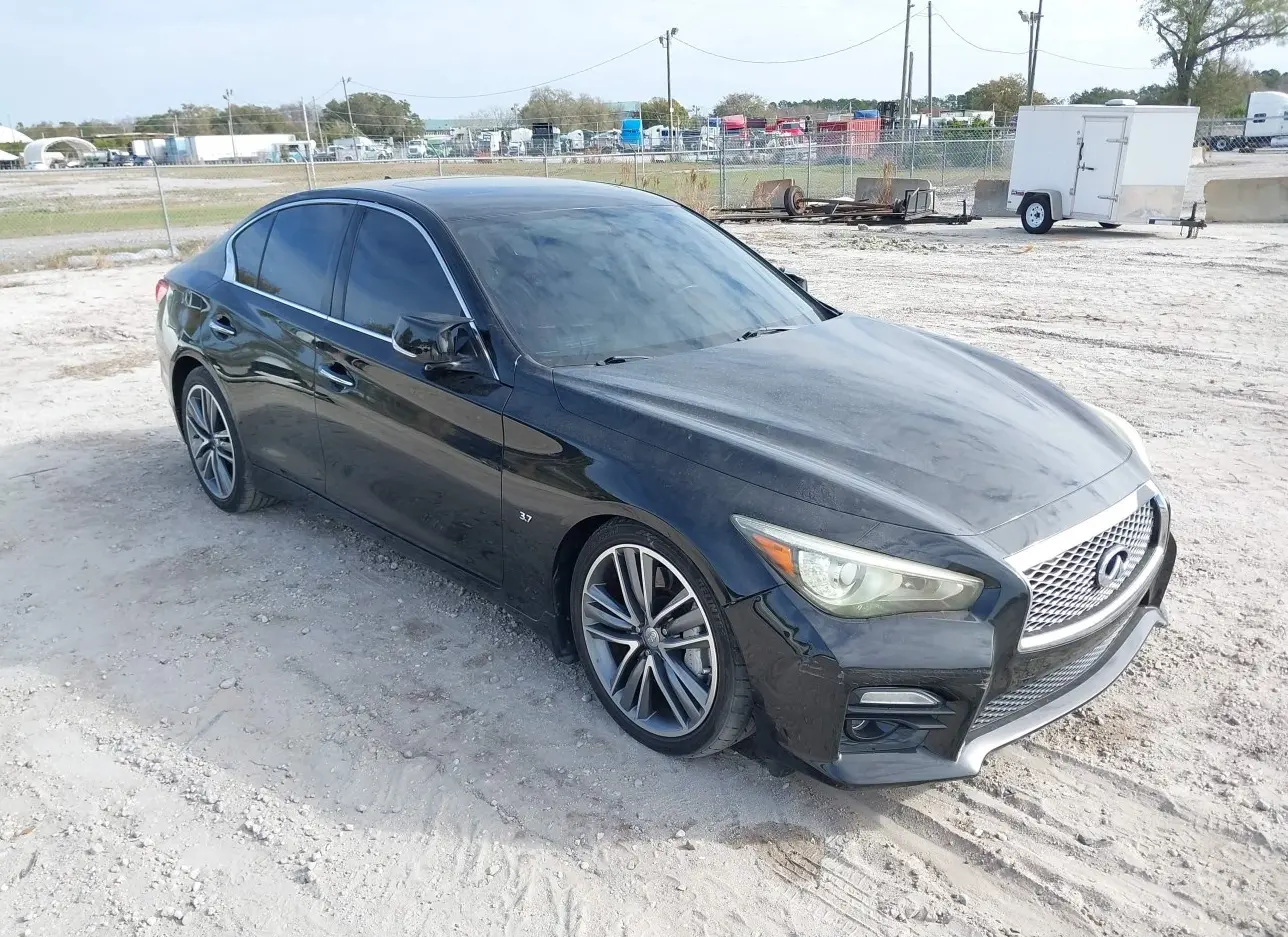 2015 INFINITI  - Image 1.