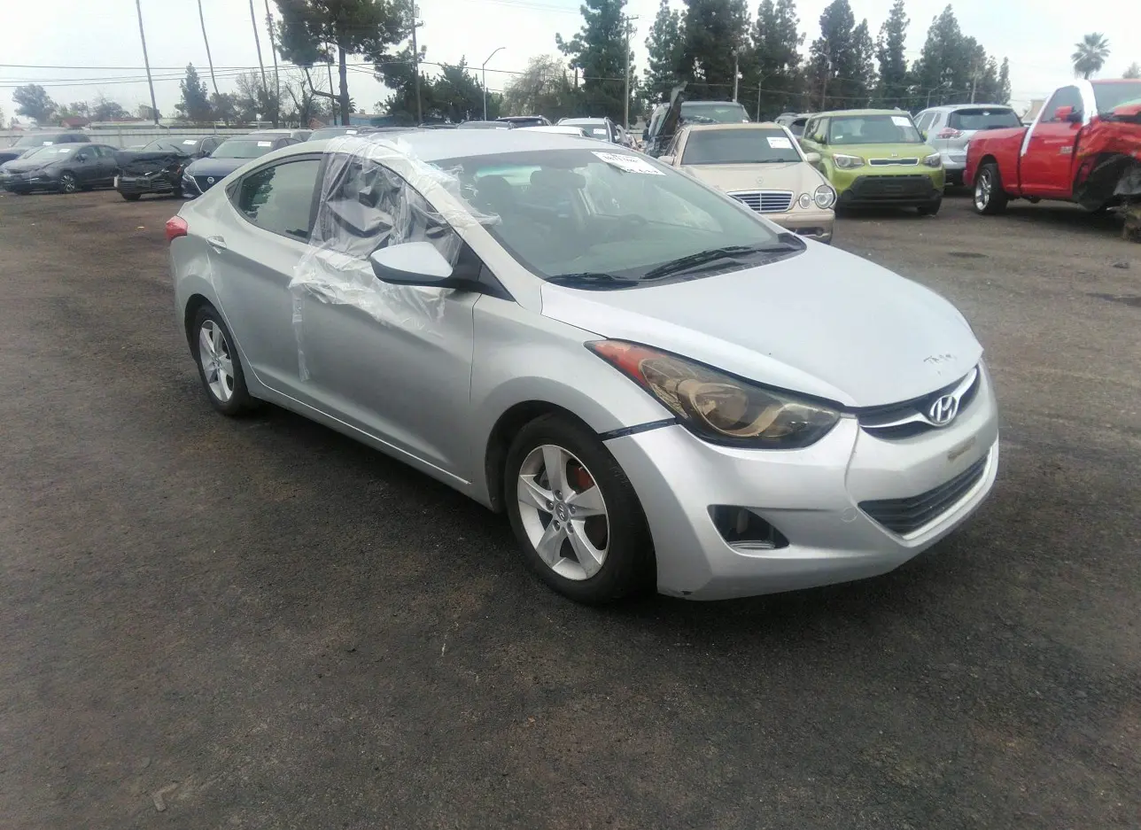 2012 HYUNDAI  - Image 1.