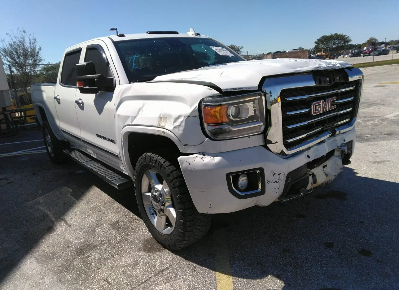 2016 GMC  - Image 1.