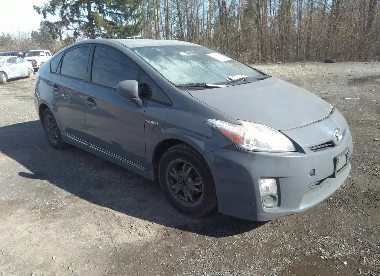 2010 TOYOTA  - Image 1.