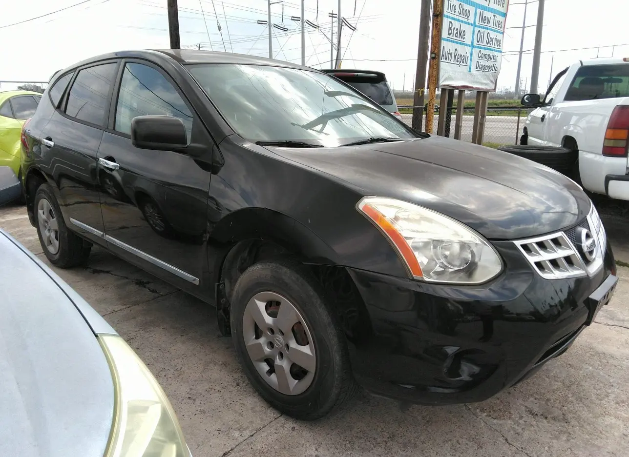 2011 NISSAN  - Image 1.