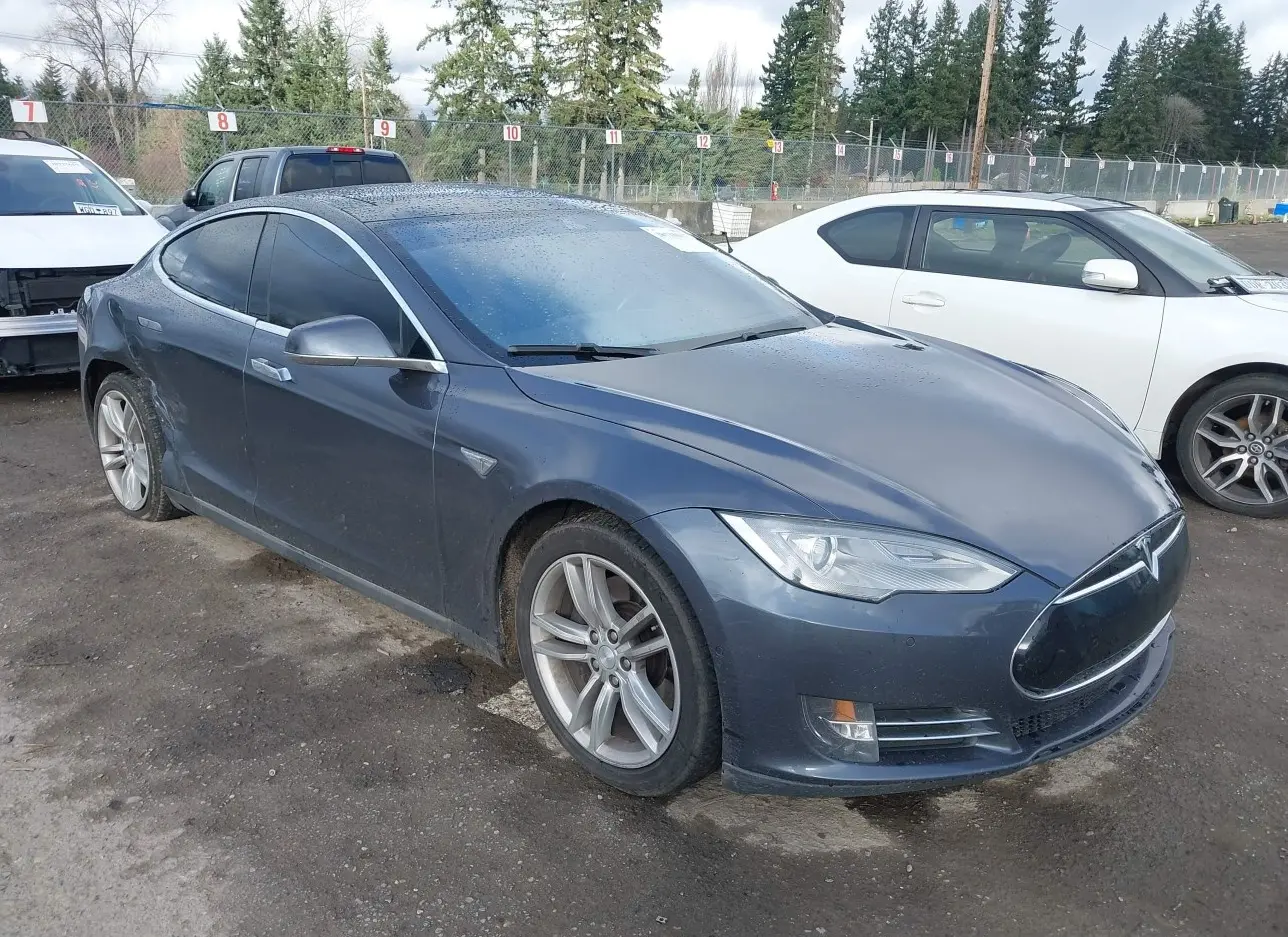 2015 TESLA  - Image 1.