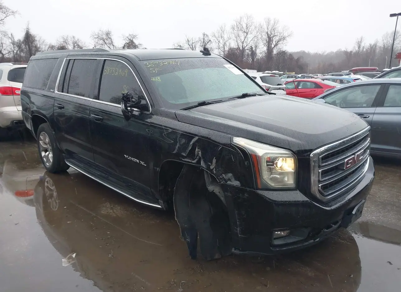 2015 GMC  - Image 1.