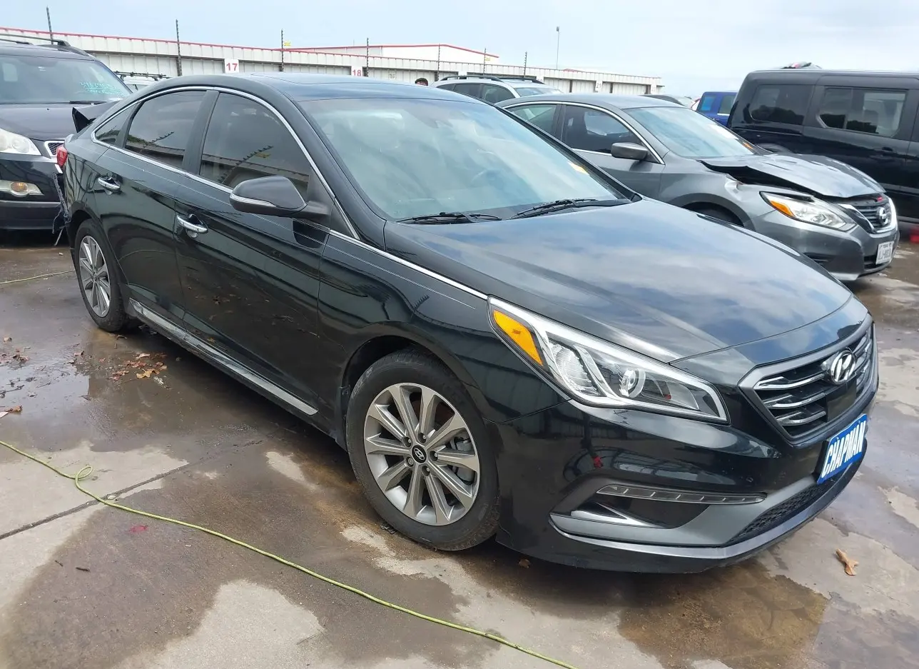 2017 HYUNDAI  - Image 1.