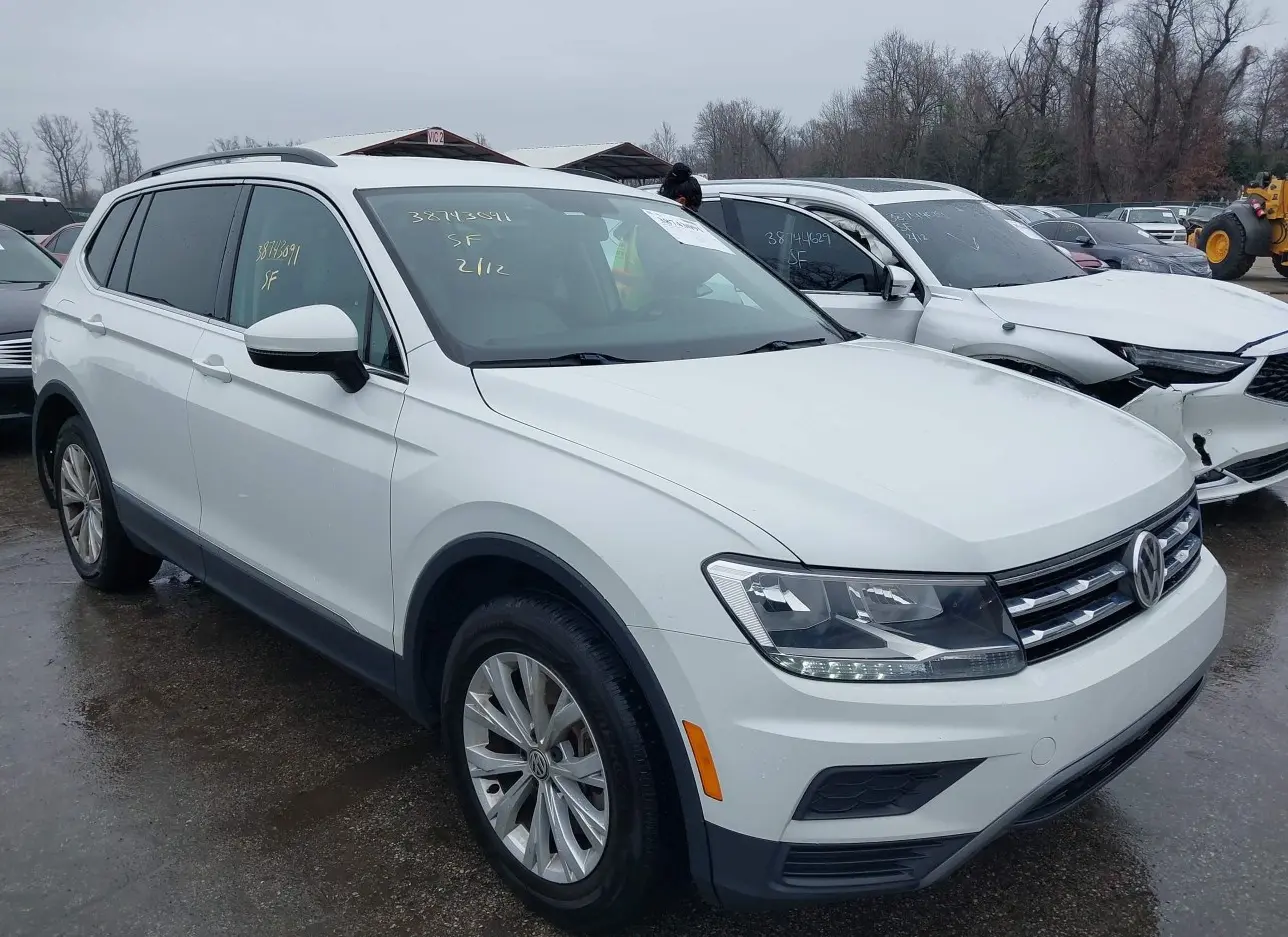 2018 VOLKSWAGEN  - Image 1.