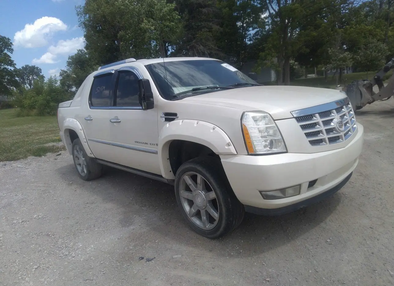 2007 CADILLAC  - Image 1.