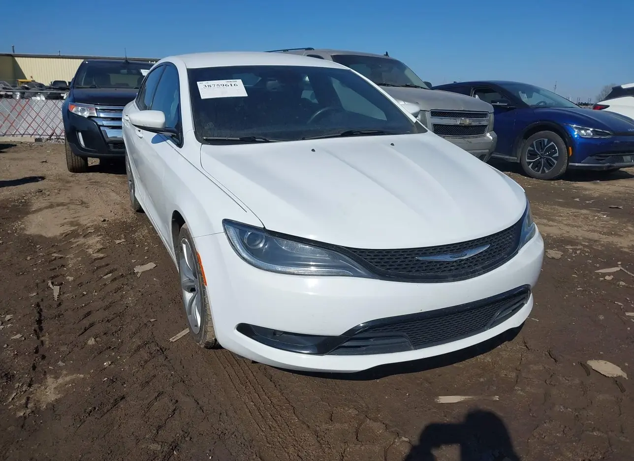 2015 CHRYSLER  - Image 1.