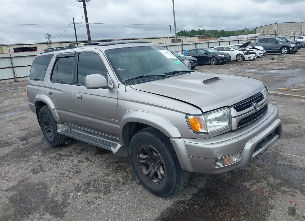 2002 TOYOTA  - Image 1.