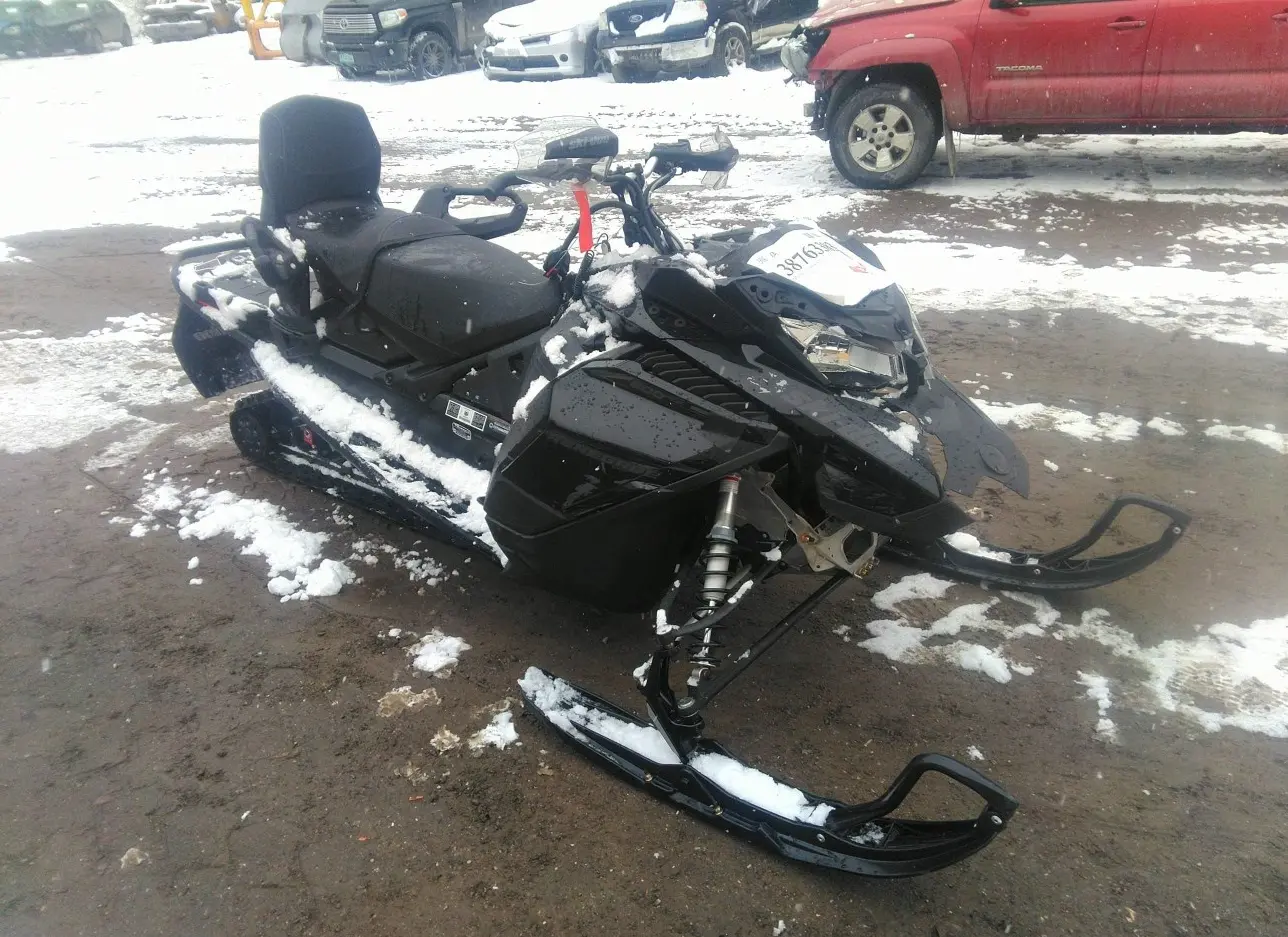 2021 SKI DOO  - Image 1.