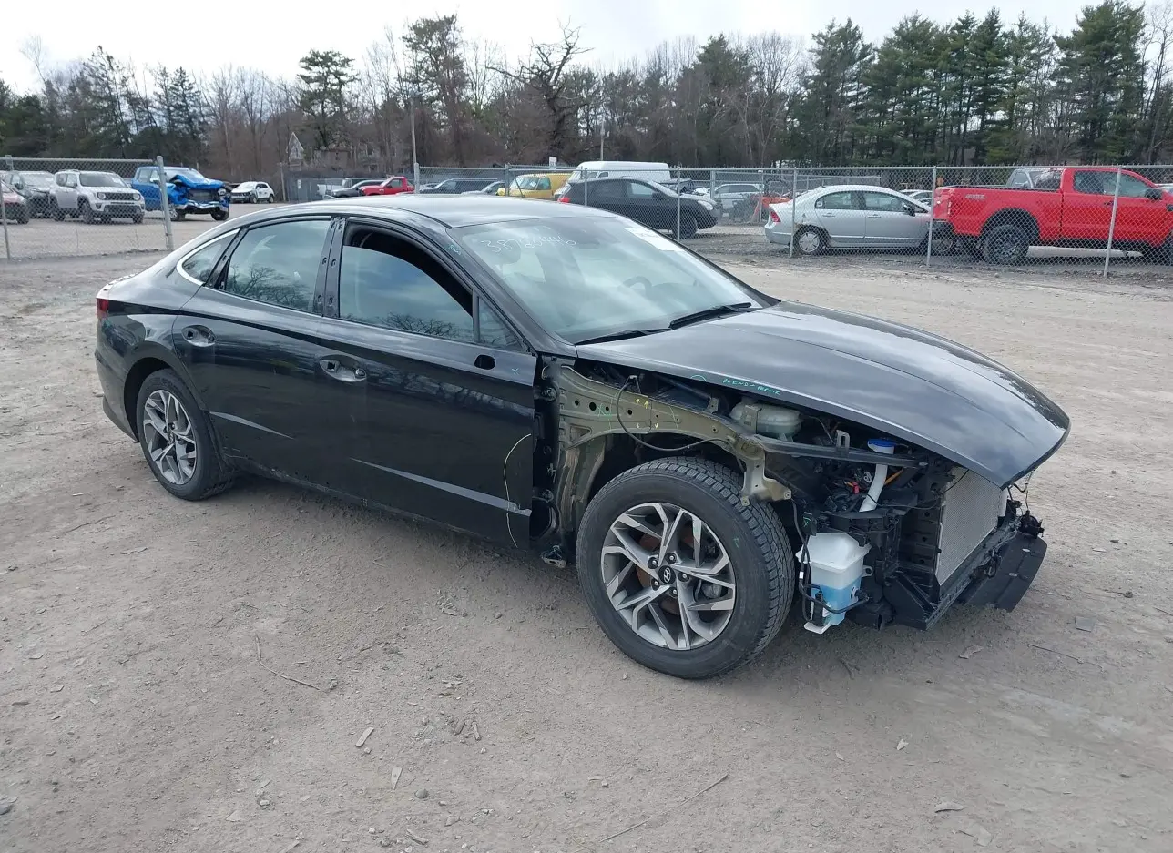 2021 HYUNDAI  - Image 1.