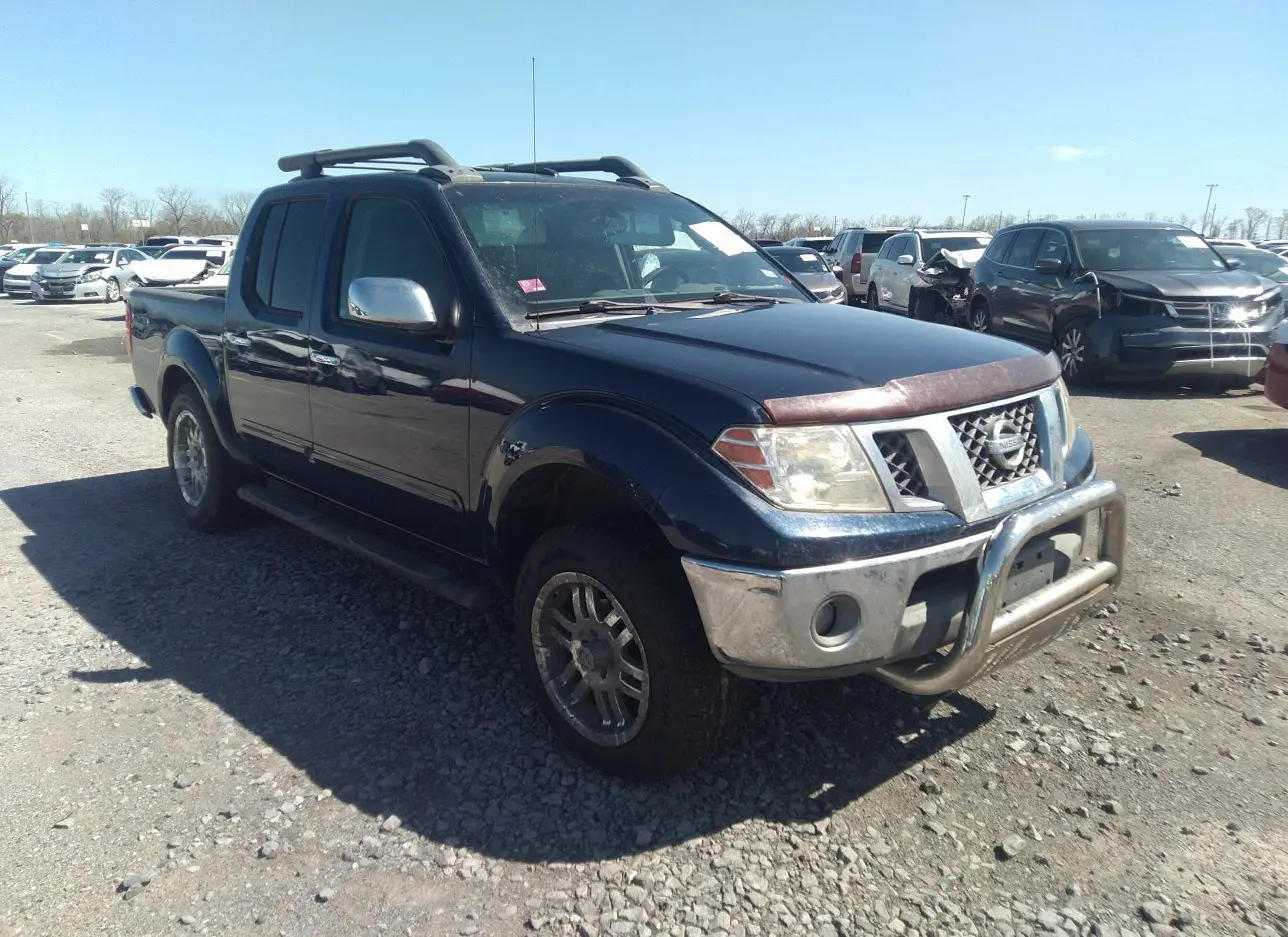 2010 NISSAN  - Image 1.