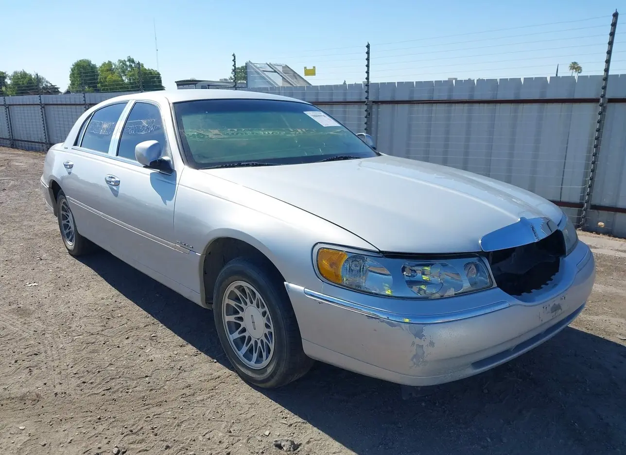 2001 LINCOLN  - Image 1.