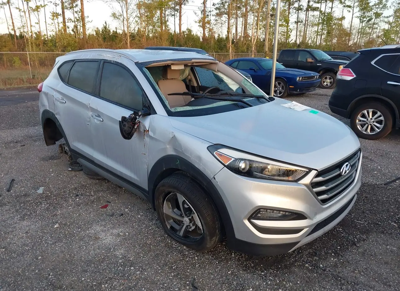 2017 HYUNDAI  - Image 1.