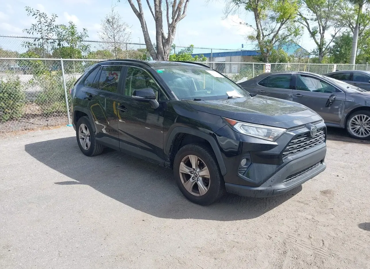 2019 TOYOTA  - Image 1.