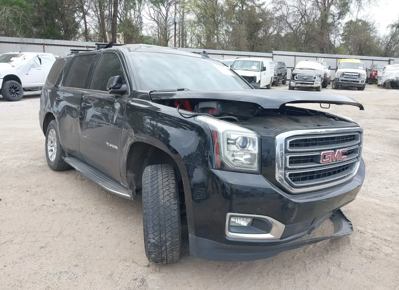 2017 GMC  - Image 1.