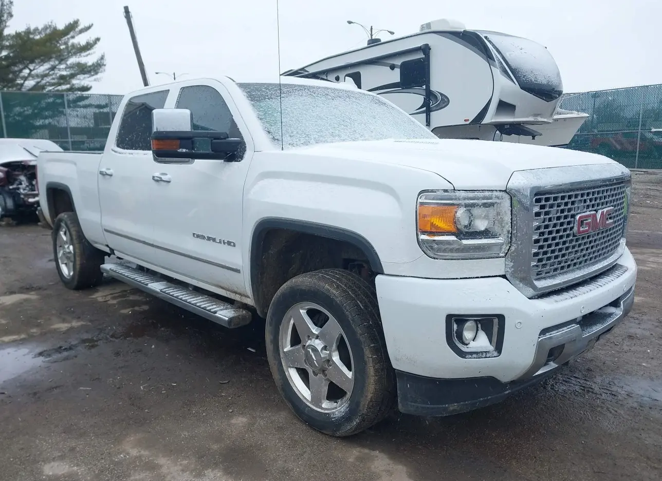 2016 GMC  - Image 1.