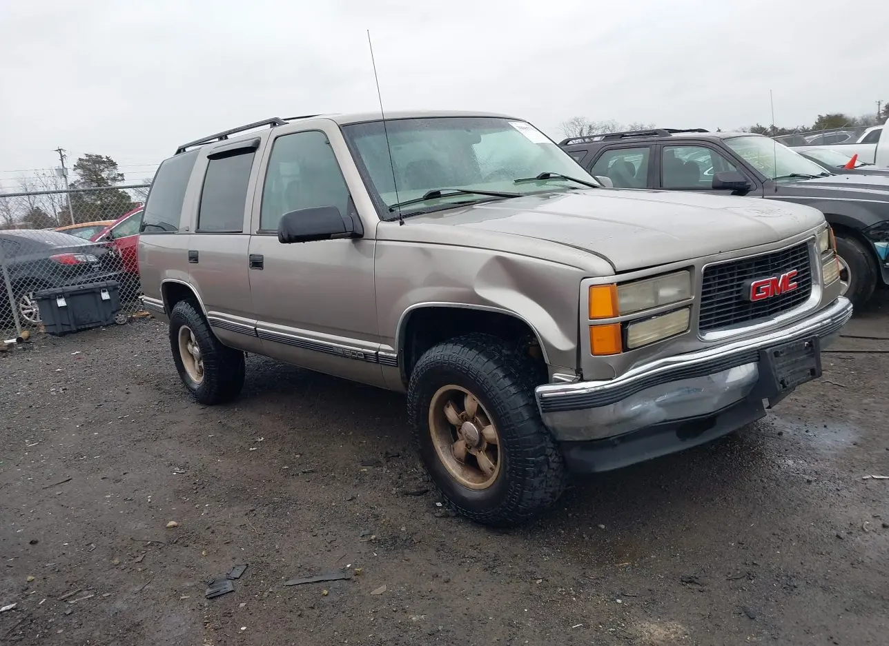 1999 GMC  - Image 1.