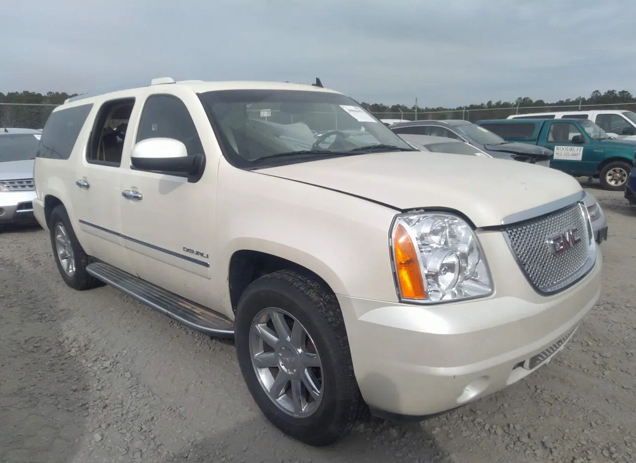 2010 GMC  - Image 1.