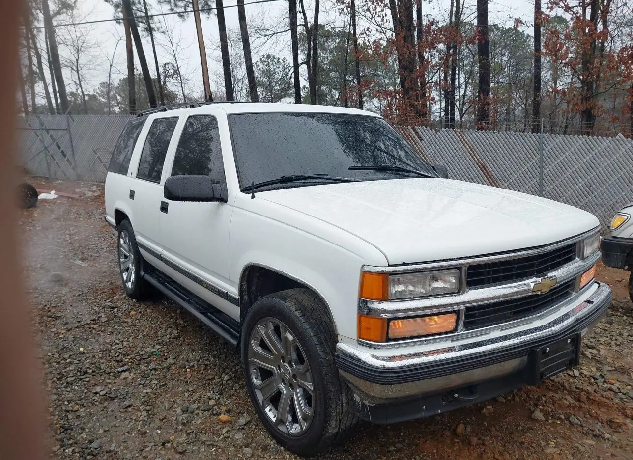 1996 CHEVROLET  - Image 1.