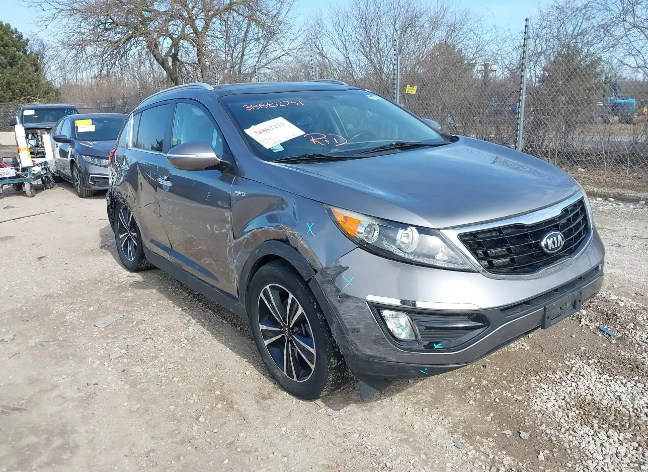 2016 KIA  - Image 1.