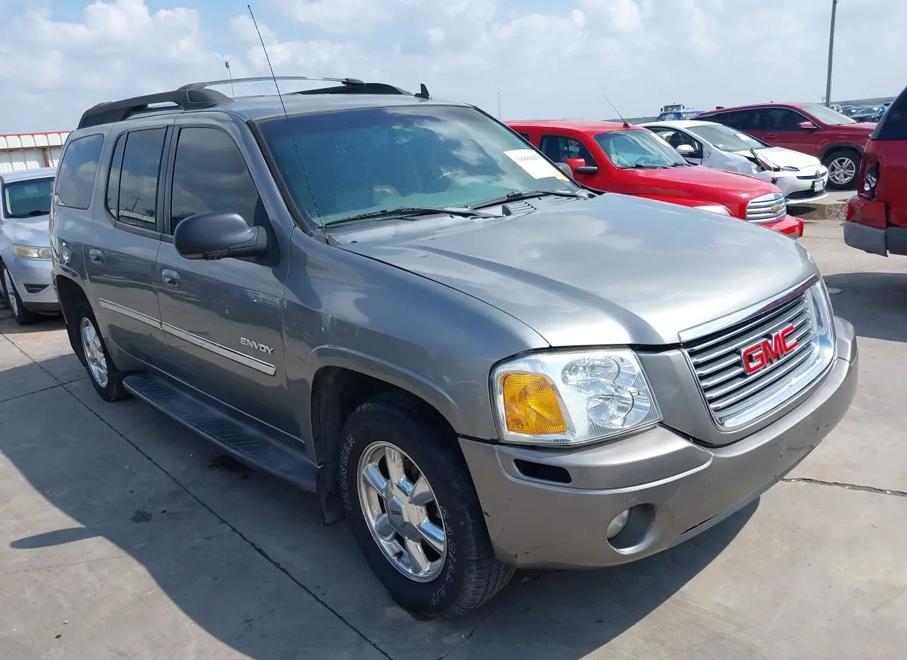 2006 GMC  - Image 1.