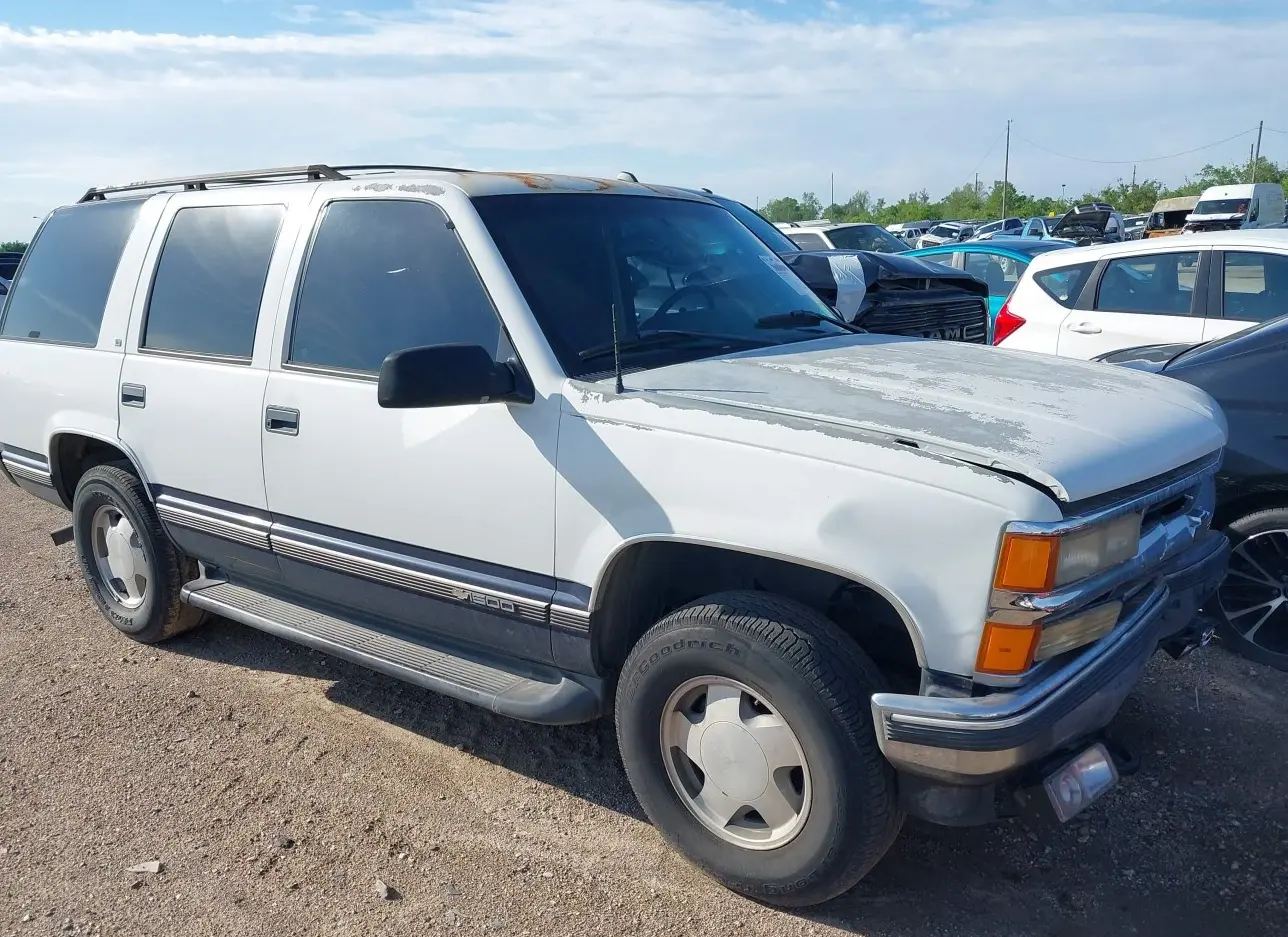 1996 CHEVROLET  - Image 1.