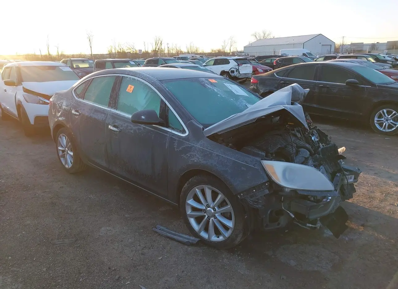 2013 BUICK  - Image 1.