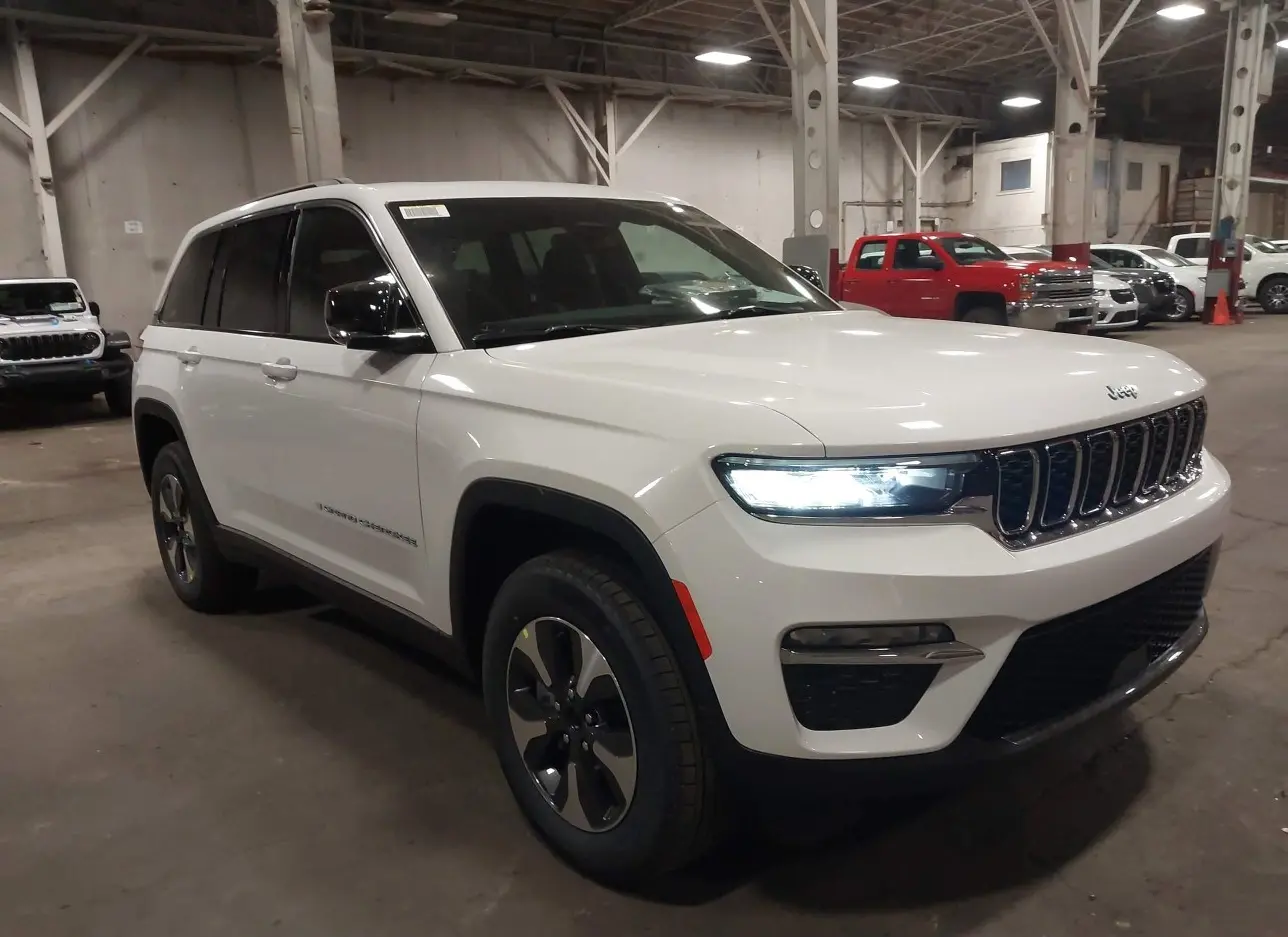 2024 JEEP  - Image 1.