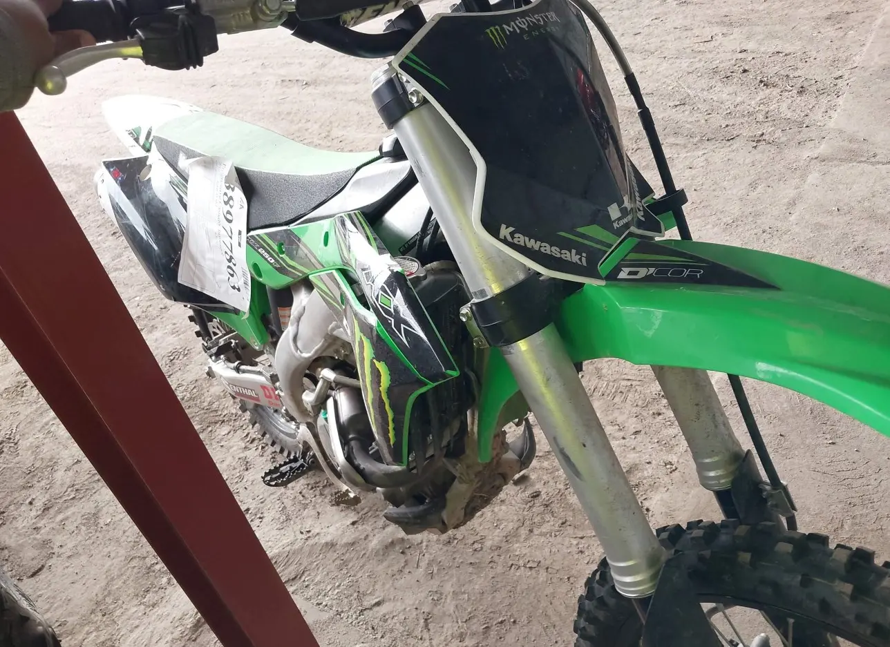 2019 KAWASAKI  - Image 1.