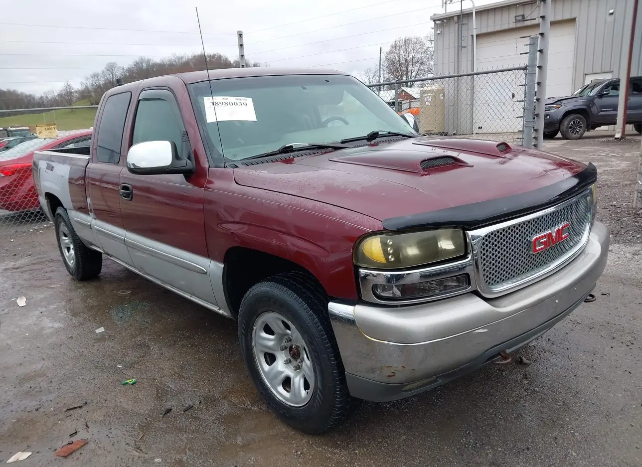 2000 GMC  - Image 1.